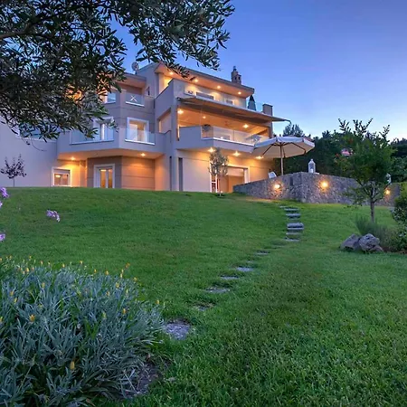 Marina View Luxury By Whitedream * Guviá