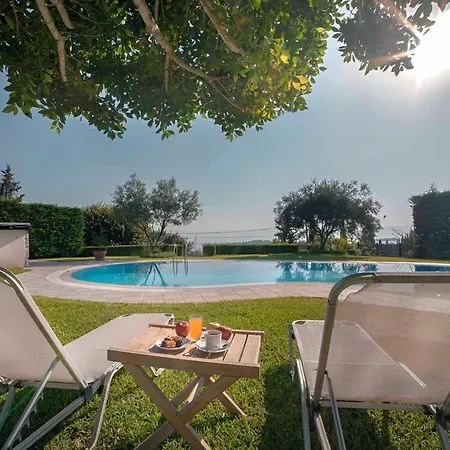 Marina View Luxury Apartment Gouvia